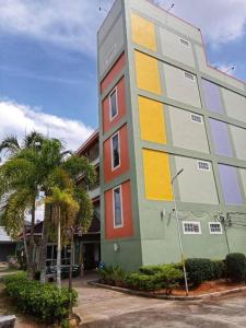 22 Seasons Hotel