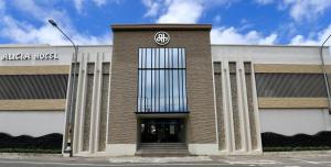 Alicia Hotel & Restaurant - 3hvězdičkové hotely ve městě Legazpi