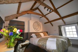 King Room room in Carew Inn