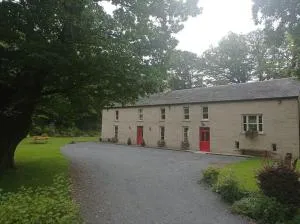Wood House Lodge - Cahir