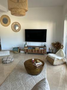 M RESIDENCE