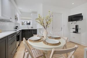 Quality Apartments Close to Tube