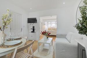 Quality Apartments Close to Tube