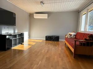 3BDR close to nature a beautiful home LAKE nearby