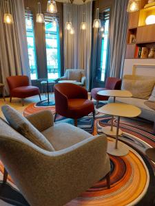 Hotels Logis Hotel Relais Saint Jacques - Chateauroux : photos des chambres