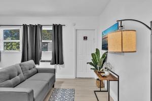 Hollywood Blvd Near The Beach "hotel Like Suite"