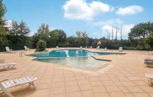 Beautiful Home In Sainte-Gemme