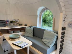 Clotted Cream -Lydcott Glamping, Cornish Sea Views