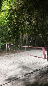 Casa 05 suítes, piscina e natureza