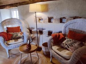 B&B / Chambres d'hotes Manoir le Courtillon : Chambre Quadruple - Vue sur Jardin
