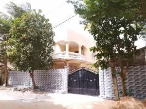 Fayes Apartments - Ker Dobaly