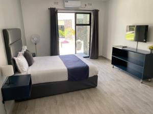Ibex Blue 2 Bedroom