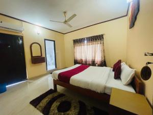 Hotel Peace Ganga Inn