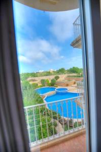 Spacious Apartment with Pool in Misrah Simar in Qala