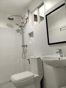 Moalboal Beach Front Hotel