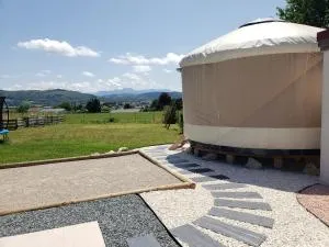 Yourte atypique entre Lyon et Grenoble ! Vue sur les montagnes. - 沙拉维内