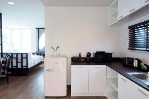 Beachfront 70 sqm Premier Sea View and Pool View Family Room FREE DISNEY PLUS