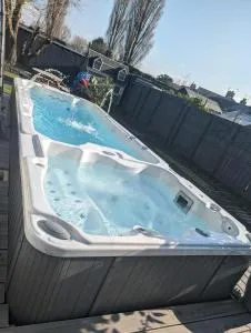 3 bed home, pool-hot tub & ev charger - 米德尔顿万若