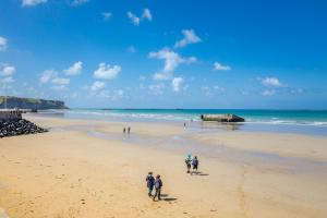 Appartements Sunny Apt on D-Day Beach with Parking : photos des chambres