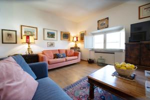 Piazza Bernardini Apartment in Center Town