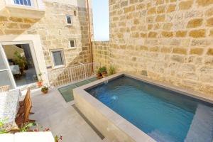 Authentic and Charming Farmhouse with Pool in Gozo