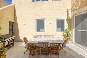 Authentic and Charming Farmhouse with Pool in Gozo