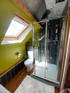 Villa dans son écrin de verdure, piscine privée, totalement privée