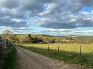 Secluded Luxury Pod with Hot Tub