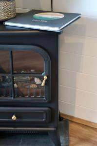 Secluded Luxury Pod with Hot Tub