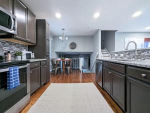 Spacious home with work space, firepit, BBQ grill