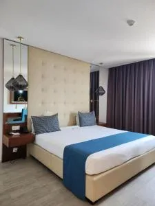 Afrin Prestige Hotel - Simunye