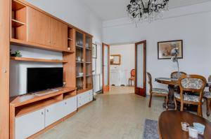 Viareggio - Roomy Apartment near the beach!