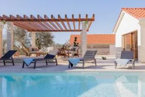 Luxury Holiday Residence Terra - Gustirna