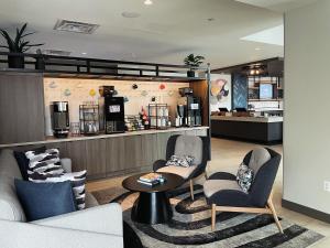 Atwell Suites Austin Airport by IHG