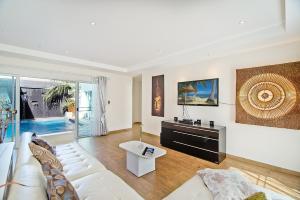 Tropicana Pool Villa