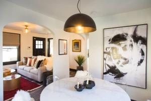 PRIME Location 2 5 Miles From Downtown