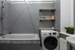 Spacious & Light family apart. very center of Riga