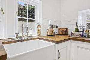 Host & Stay - Bradley House