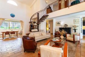 Villas MAS DE GAIRAUT VI4395 By Riviera Holiday Homes : photos des chambres