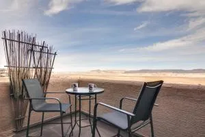 Lake Powell Views Adobe Townhome with Patio - Wahweap