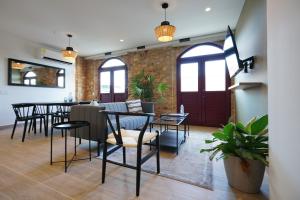 Beautiful 2BR in Casco Viejo