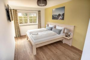 Two-Bedroom Apartment room in Ferienwohnungen Zur Wally