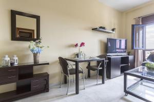 Apartamento EL MIRADOR, recepción 24 h, piscina, wifi y parking interior