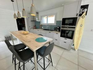 Maisons de vacances Welcoming new architects house with jacuzzi : photos des chambres