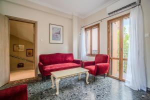 In Heart of Old Town w. Venetian Port Views