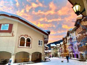 Morrisey Chalet at Sun Peaks