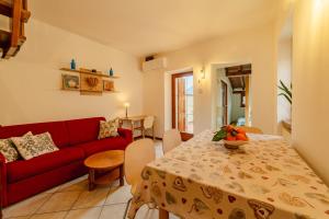 Villa Valya by GardaDoma