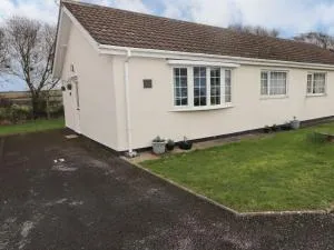 13 Gower Holiday Village - Port-Eynon