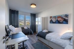 Sundowners Apartment, 52qm, double & two single beds, 10 min from Old Town of Split