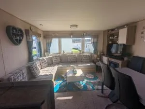 Caravan sleeps 8 at Littlesea, Weymouth - Puncknowle